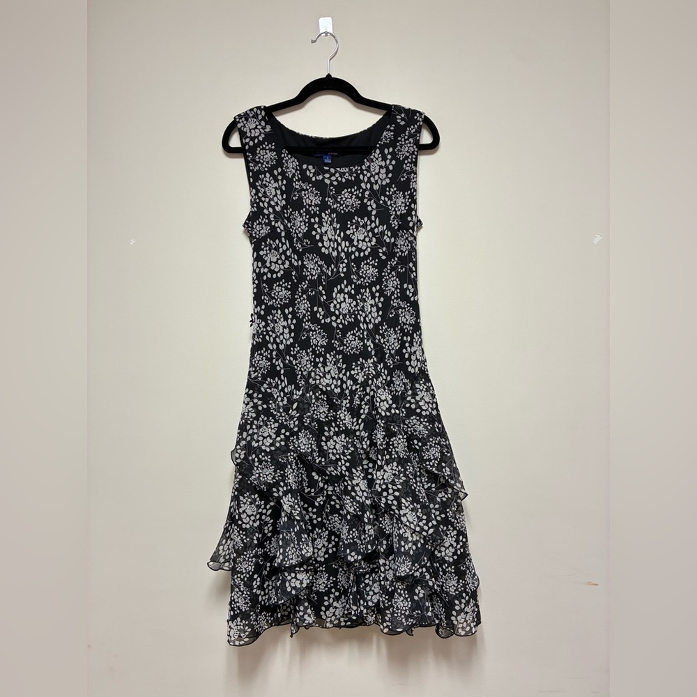 Chadwicks of Boston black floral ruffled tiered dress Size 8